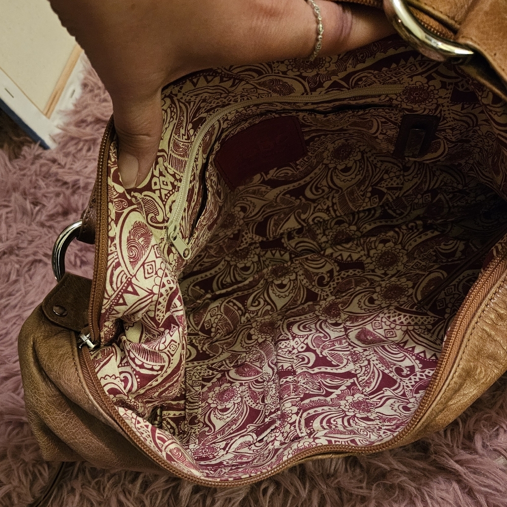 HOBO Tan Leather Shoulder Bag - Picture 12 of 12
